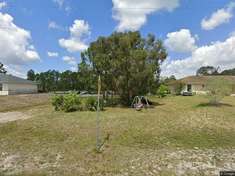 1020 Pine Cove DR LEHIGH ACRES, FL 33974