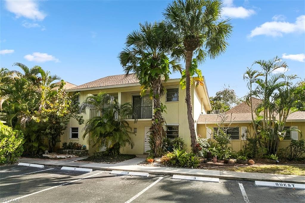 1201 Solana RD 3 NAPLES, FL 34103