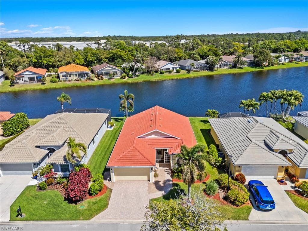 25833 Pebblecreek DR BONITA SPRINGS, FL 34135