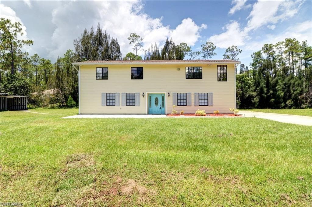 4720 4th AVE NE NAPLES, FL 34120