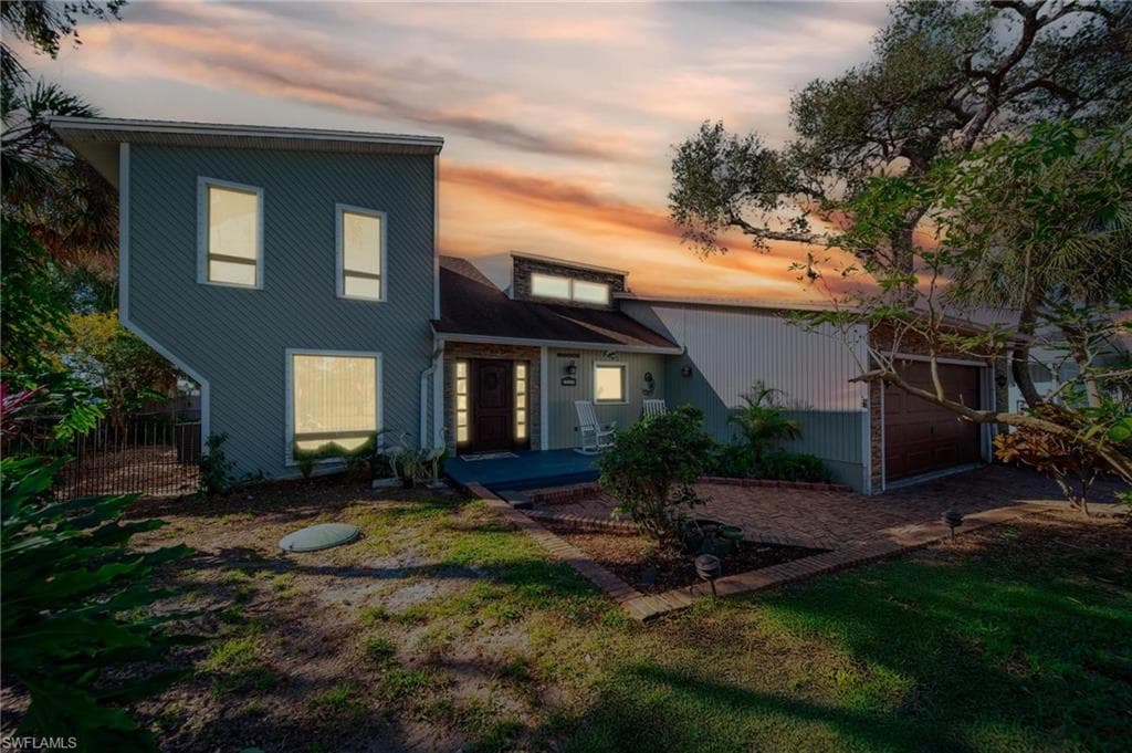 18419 Meyer AVE PORT CHARLOTTE, FL 33948