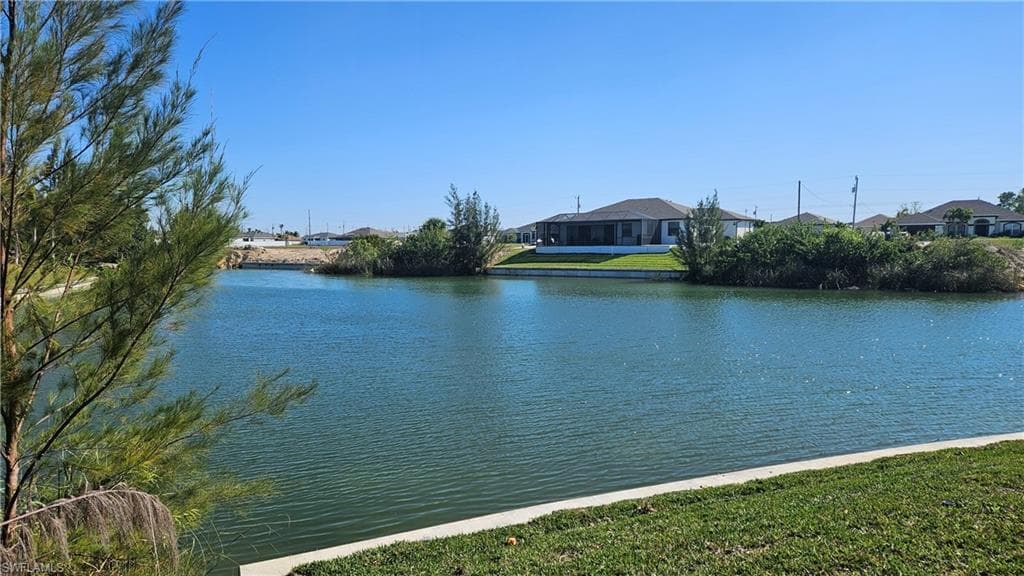 1717 NW 20th TER CAPE CORAL, FL 33993
