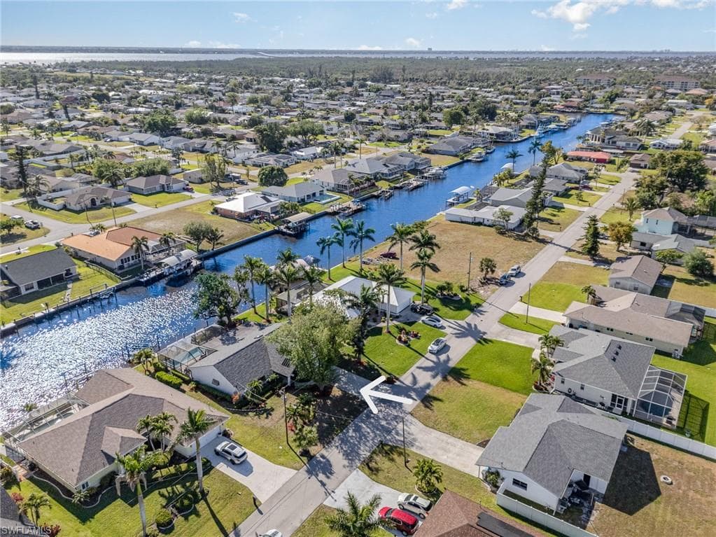 1311 SE 20th CT CAPE CORAL, FL 33990