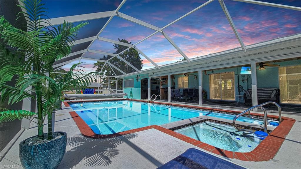 226 SW 38th TER CAPE CORAL, FL 33914