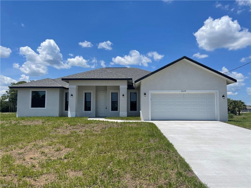 8002 SHERWOOD CIR LABELLE, FL 33935