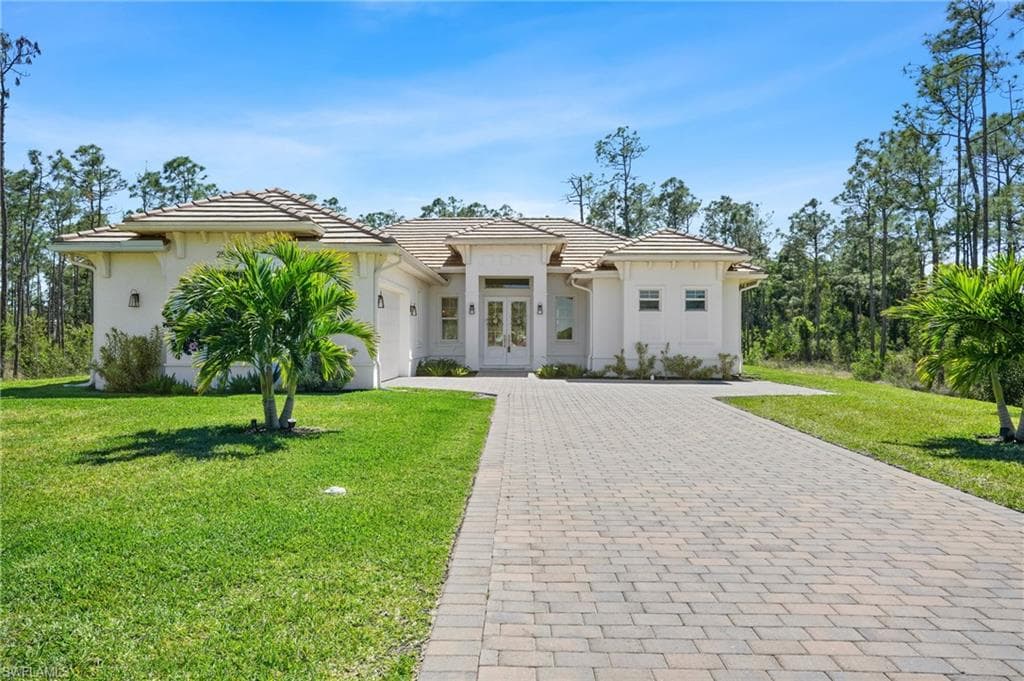 25340 Divot DR BONITA SPRINGS, FL 34135