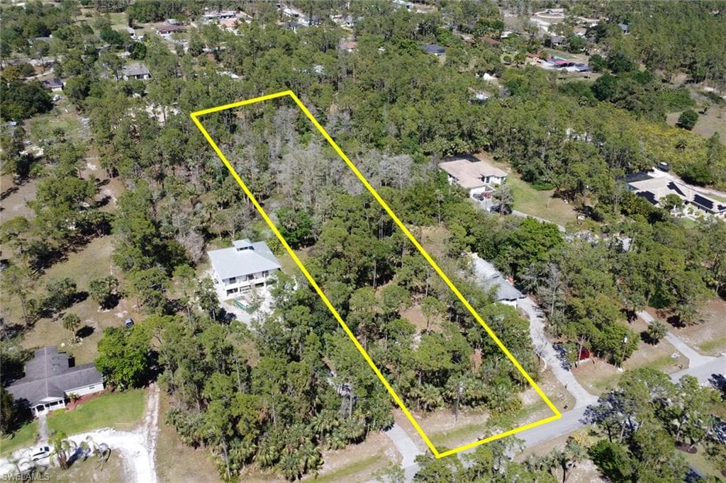 1061 20th AVE NE NAPLES, FL 34120