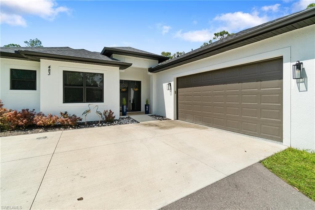 483 1st ST NW NAPLES, FL 34120