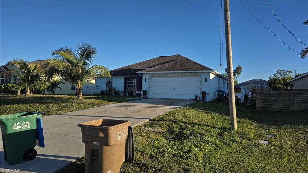2812 SW 2nd TER CAPE CORAL, FL 33991