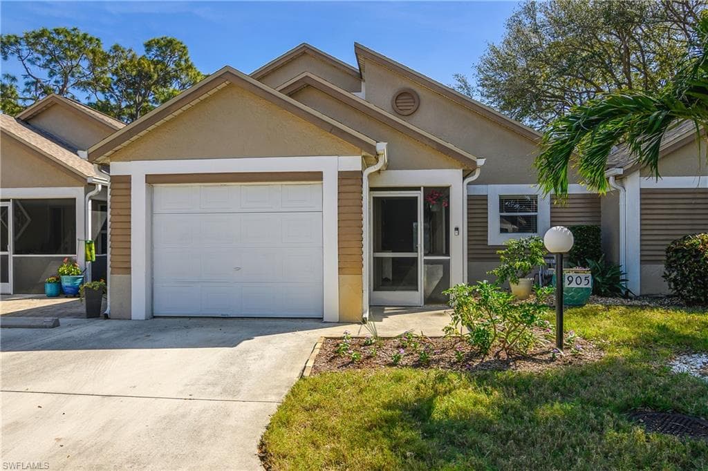 22181 Tallwood CT 905 ESTERO, FL 33928
