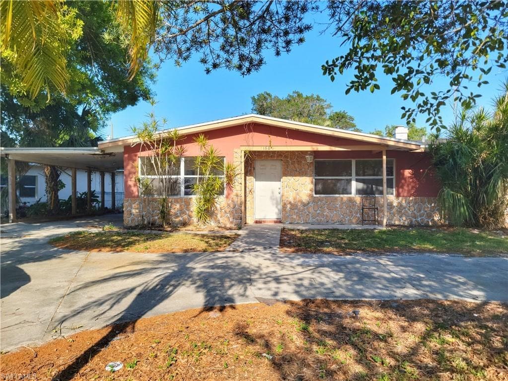 1168 Pine Lake DR CAPE CORAL, FL 33909