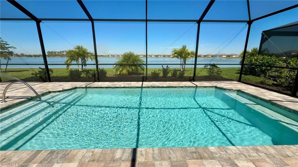 303 Spring Hill Lake LOOP CAPE CORAL, FL 33993