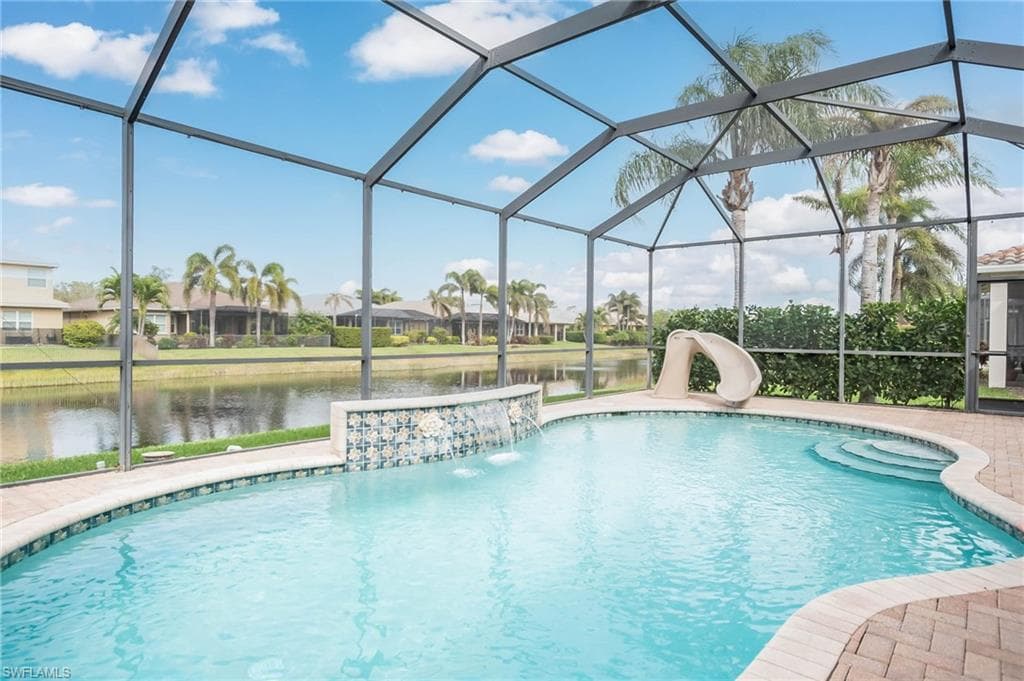 6895 Del Mar TER NAPLES, FL 34105