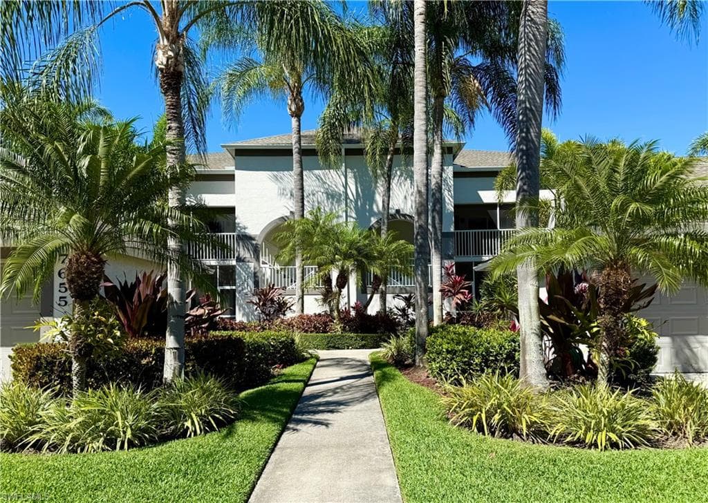 7655 Arbor Lakes CT 2221 NAPLES, FL 34112