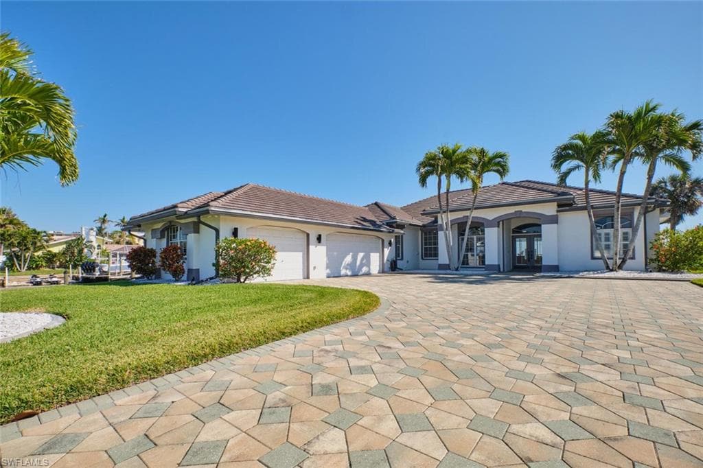 1685 Edith Esplanade CAPE CORAL, FL 33904