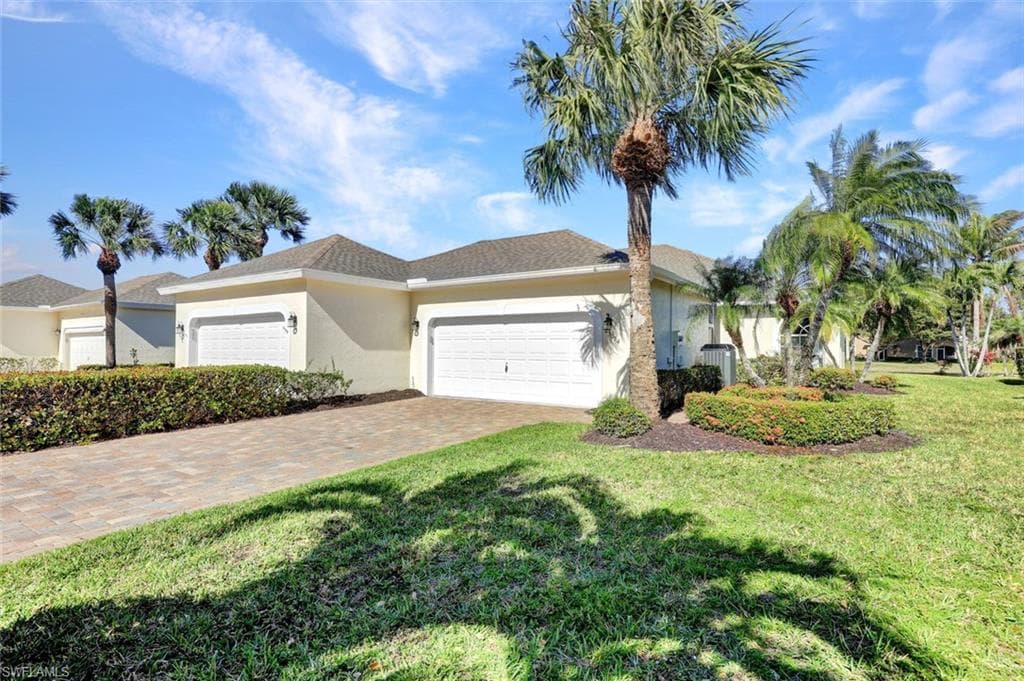 23054 Grassy Pine DR ESTERO, FL 33928