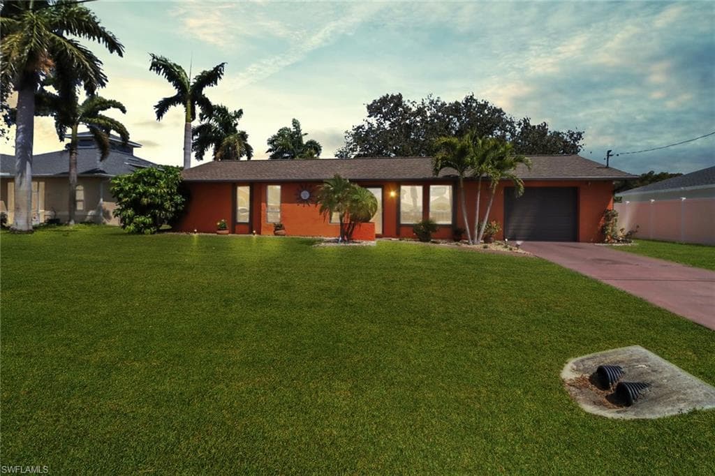 529 SE 16th PL CAPE CORAL, FL 33990