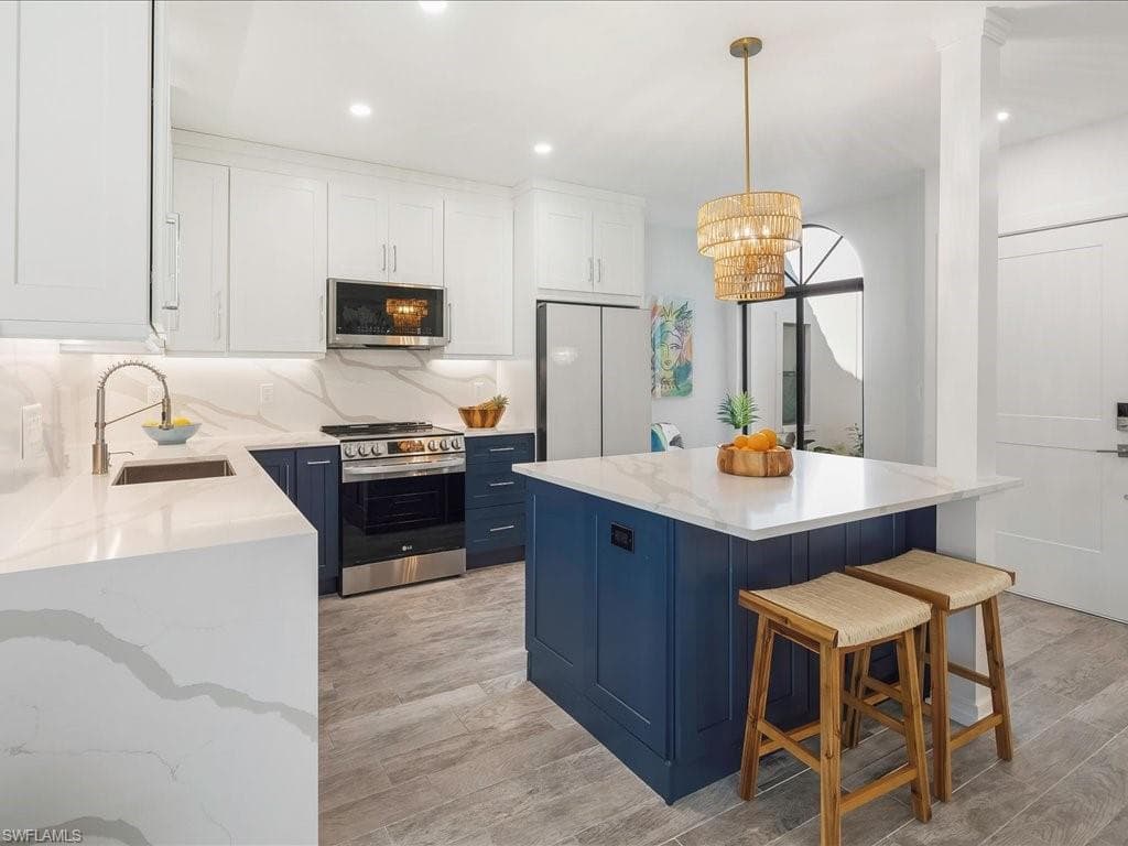 2182 Anchorage LN B NAPLES, FL 34104