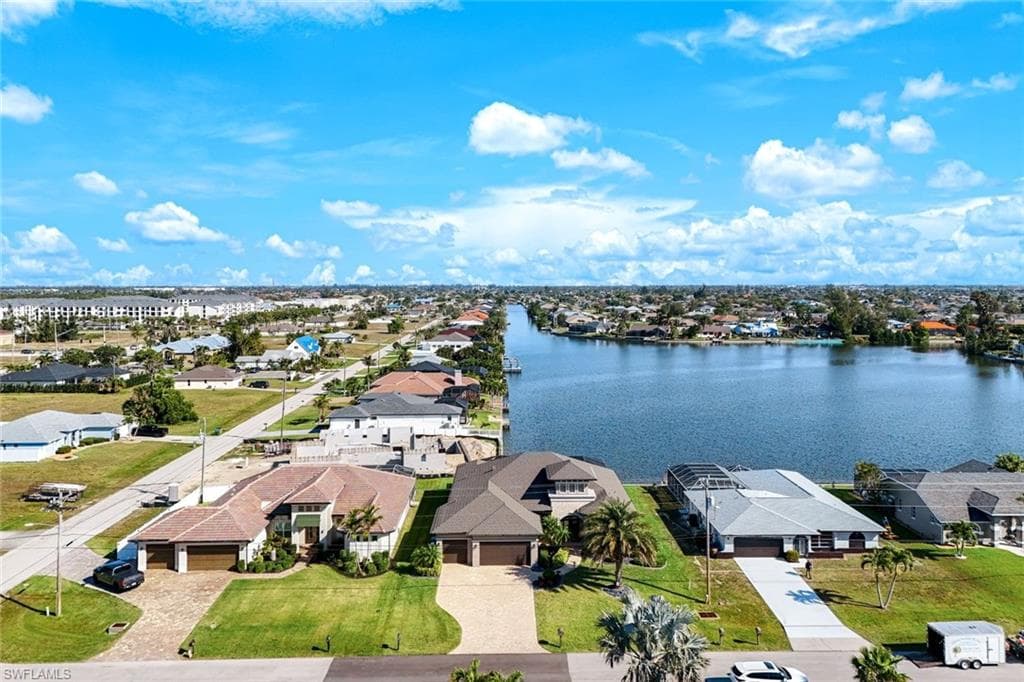 1507 SW 38th ST CAPE CORAL, FL 33914