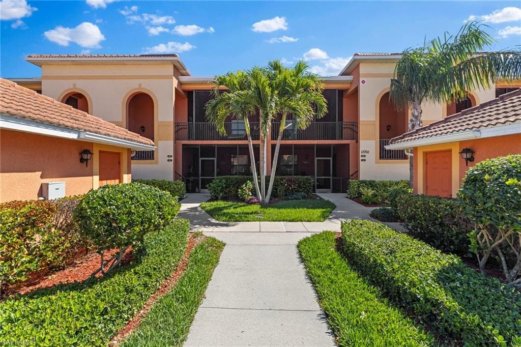 13750 Julias WAY 525 FORT MYERS, FL 33919