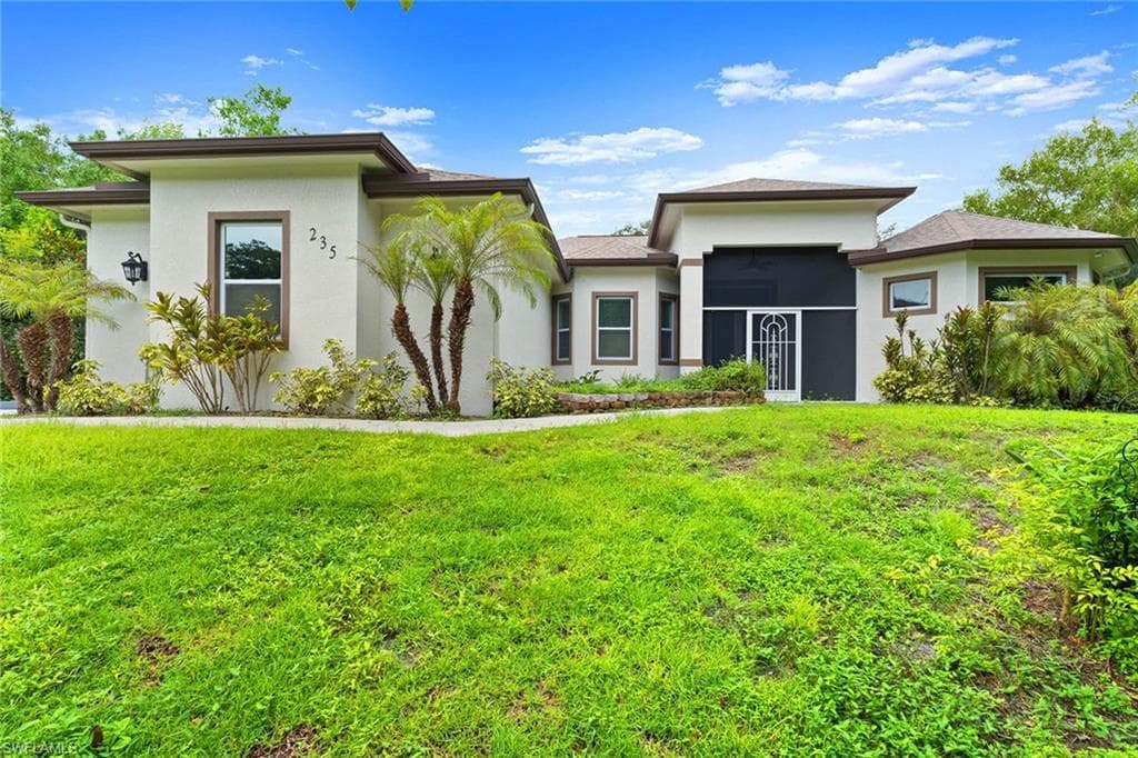 235 6th ST SE NAPLES, FL 34117