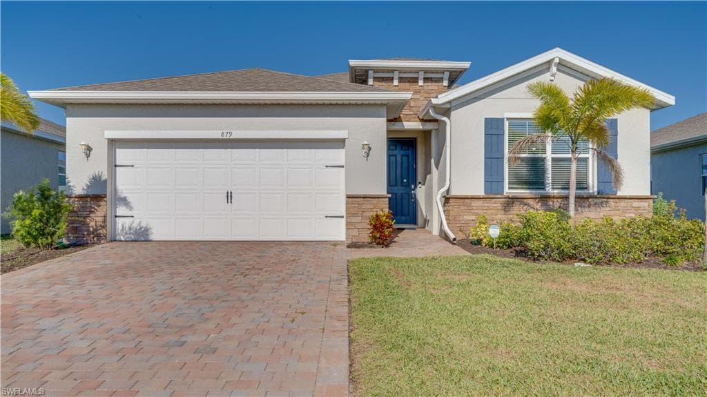 879 Stonewater Lake TER CAPE CORAL, FL 33993