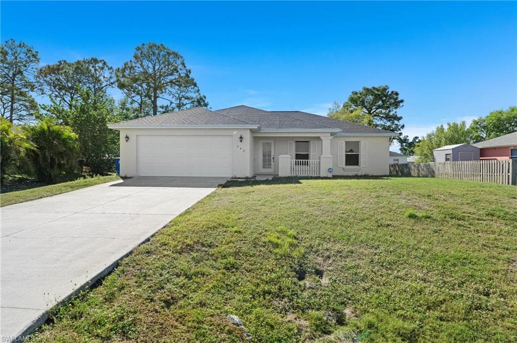366 Parkdale BLVD LEHIGH ACRES, FL 33974