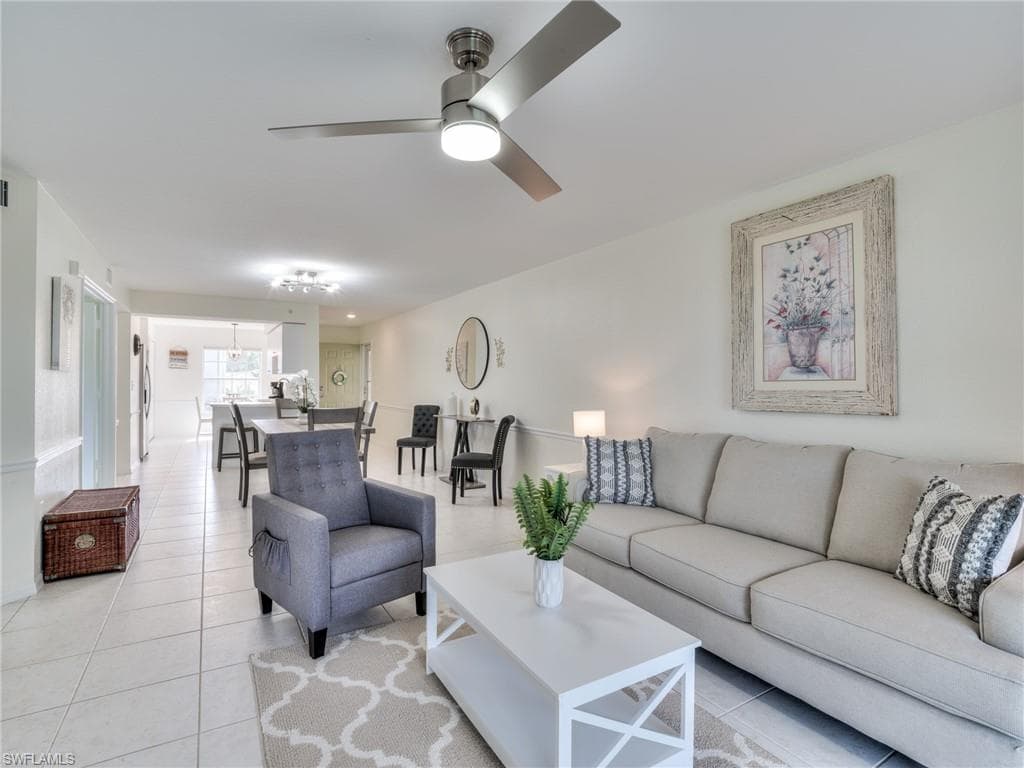 15425 Cedarwood LN 4 NAPLES, FL 34110