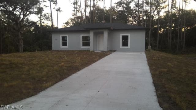 3004 Fitch AVE ALVA, FL 33920