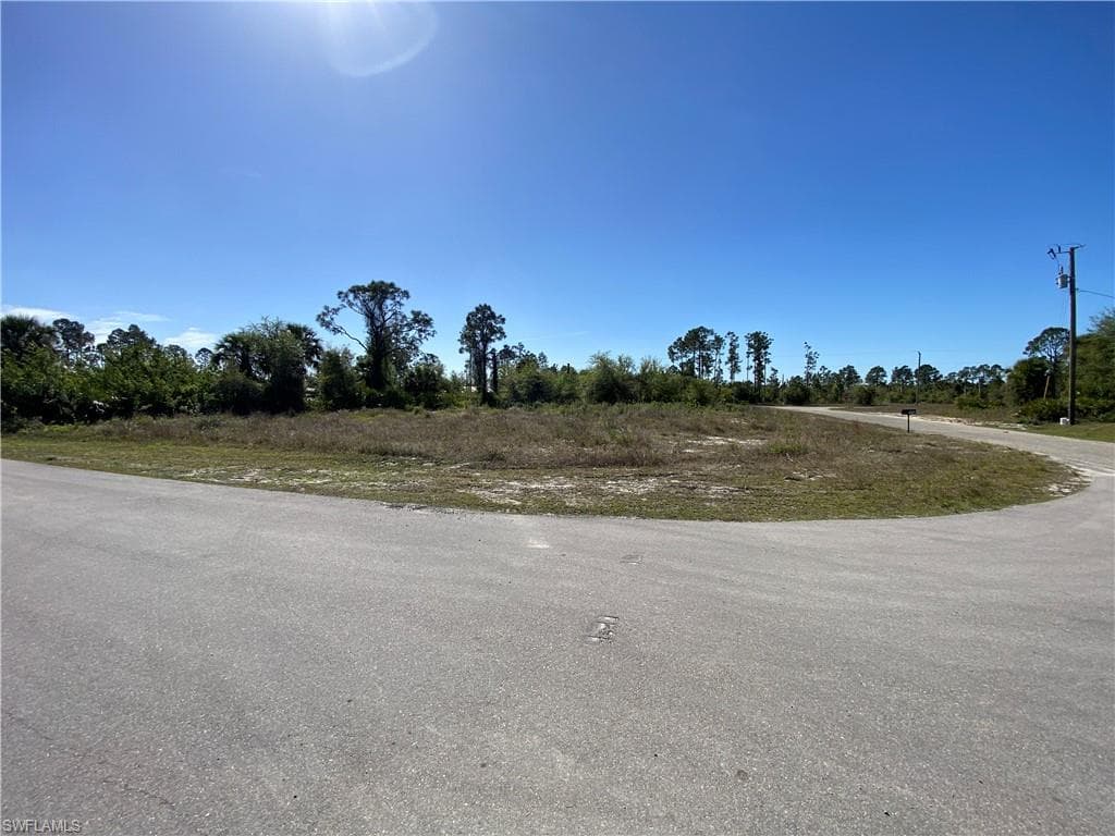 1240 Eclair ST E LEHIGH ACRES, FL 33974