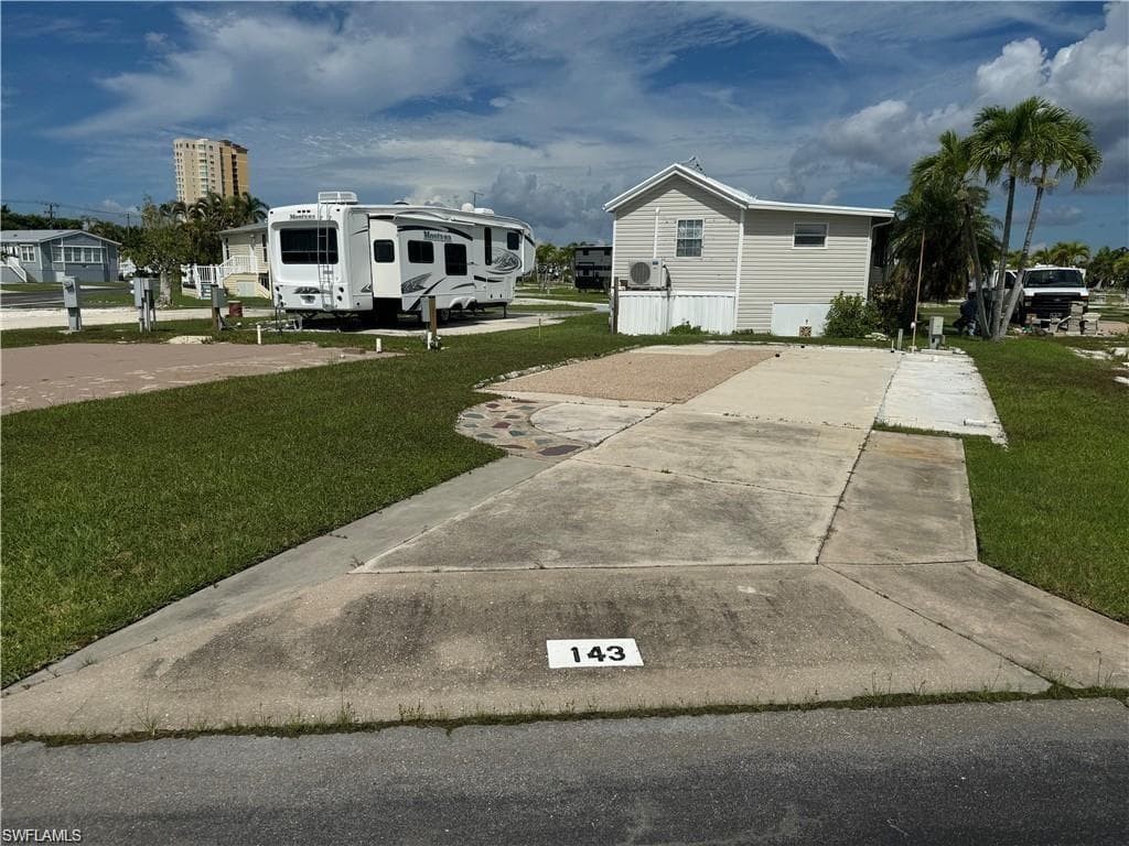 19681 #143 Summerlin RD FORT MYERS, FL 33908