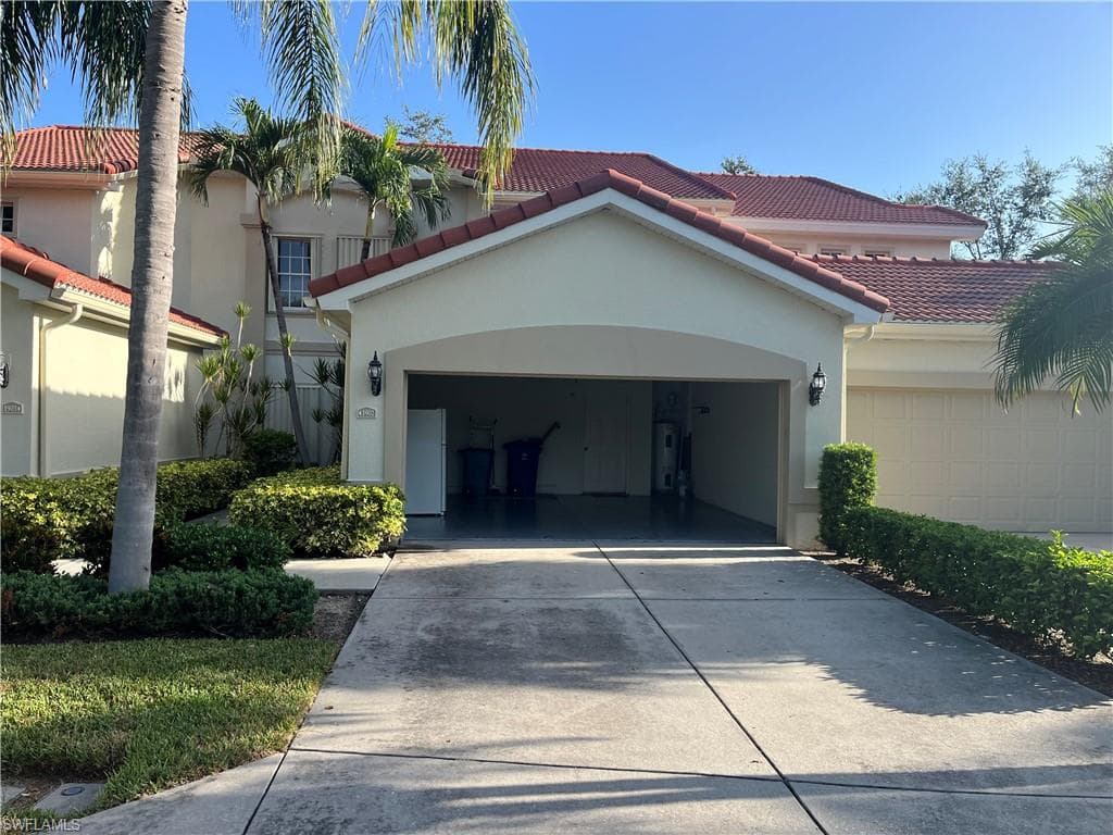 15100 Royal Windsor LN 1902 FORT MYERS, FL 33919