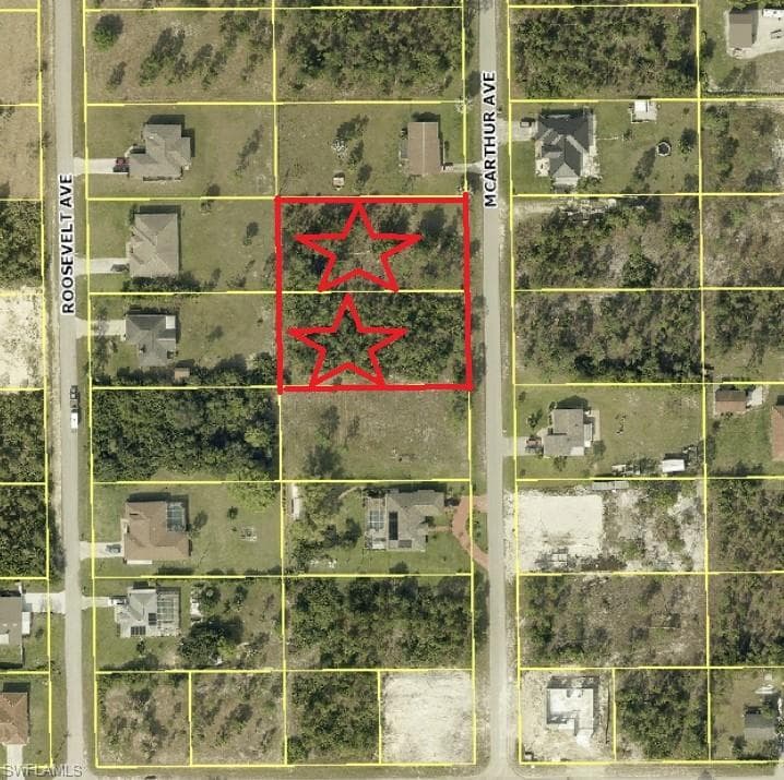 1011 McArthur AVE LEHIGH ACRES, FL 33936