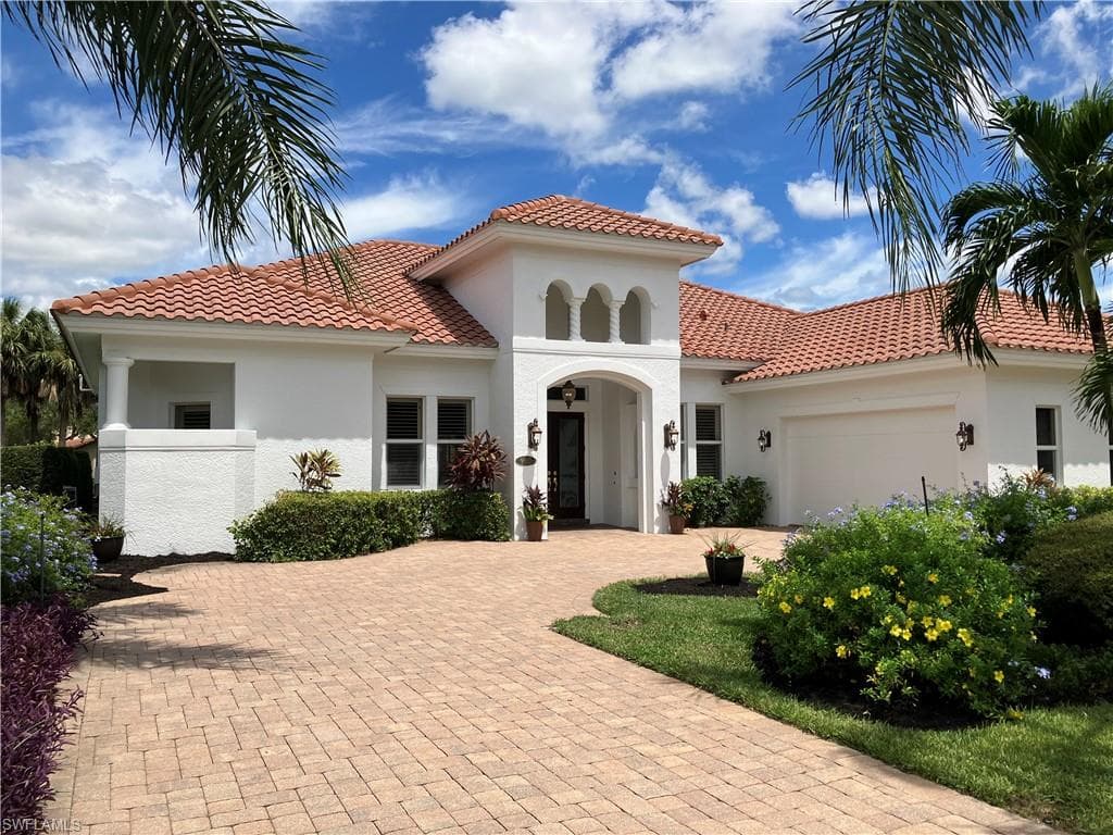 9911 El Greco CIR BONITA SPRINGS, FL 34135