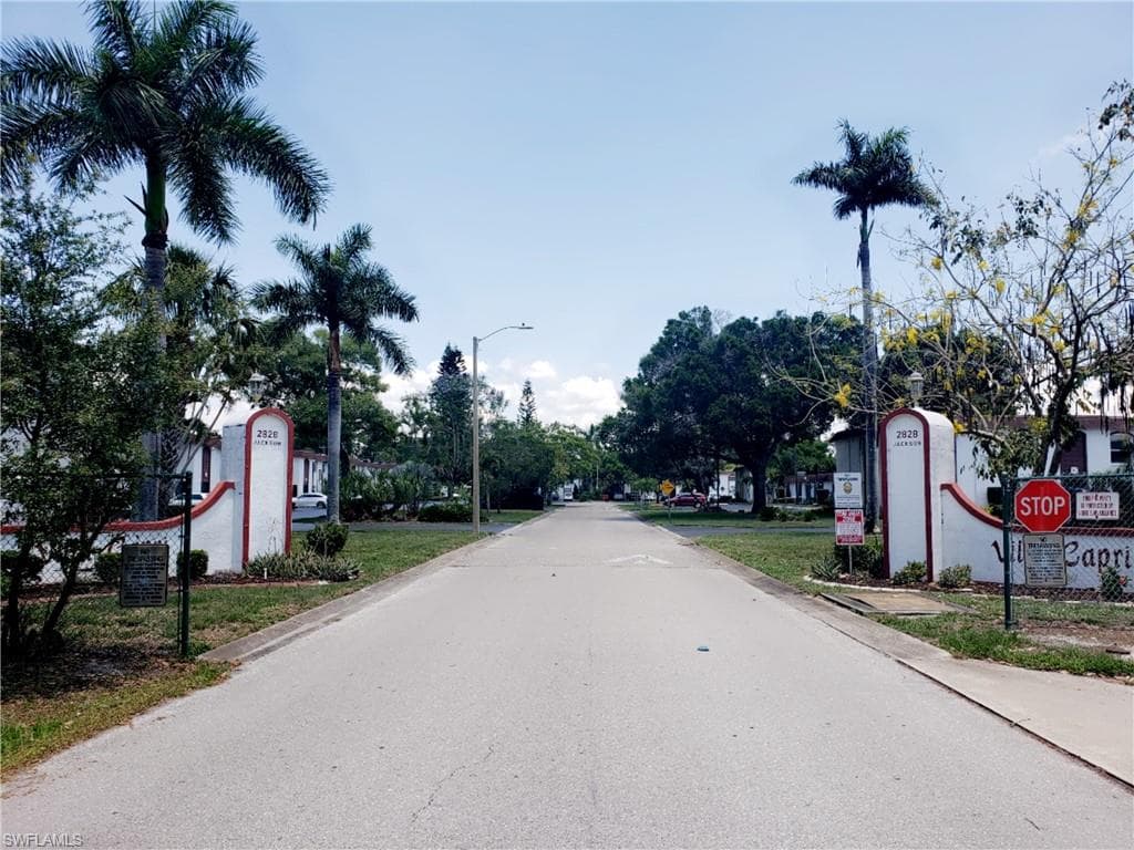 2828 Jackson ST F5 FORT MYERS, FL 33901