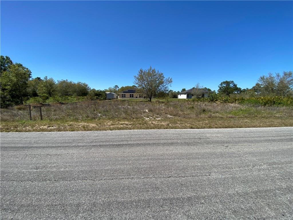 1607 McKinley AVE LEHIGH ACRES, FL 33972