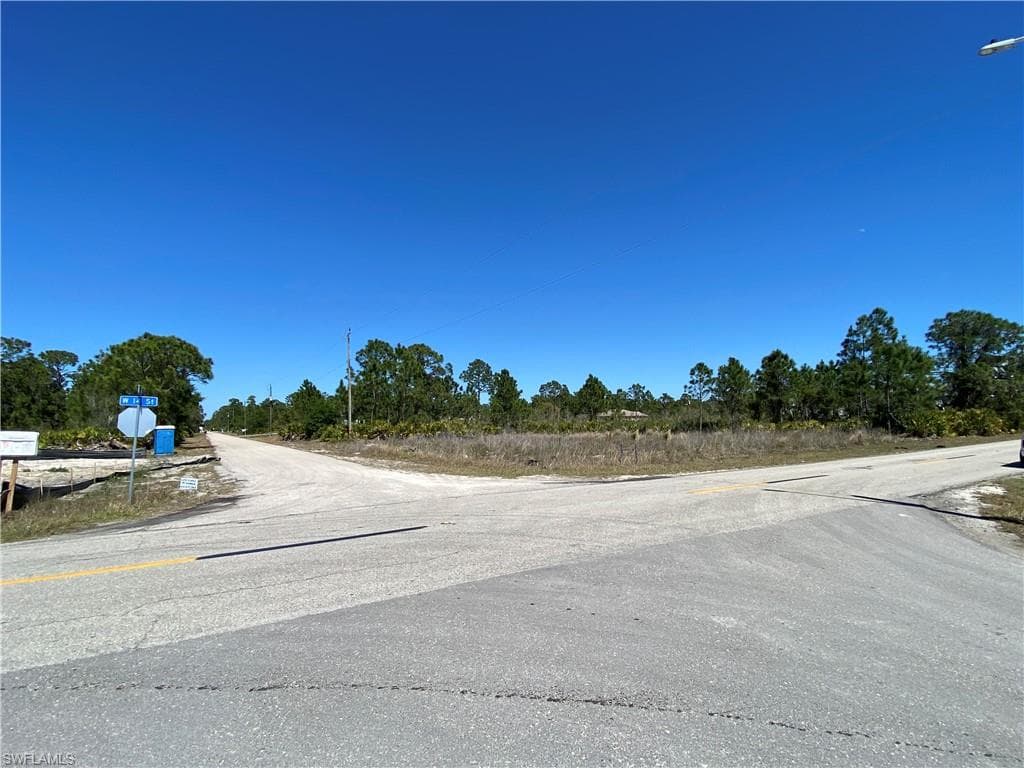 1806 W 14th ST LEHIGH ACRES, FL 33972
