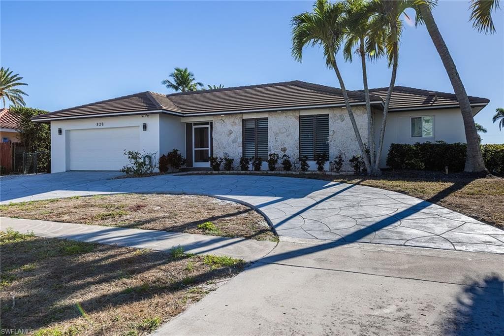 828 Barfield DR MARCO ISLAND, FL 34145