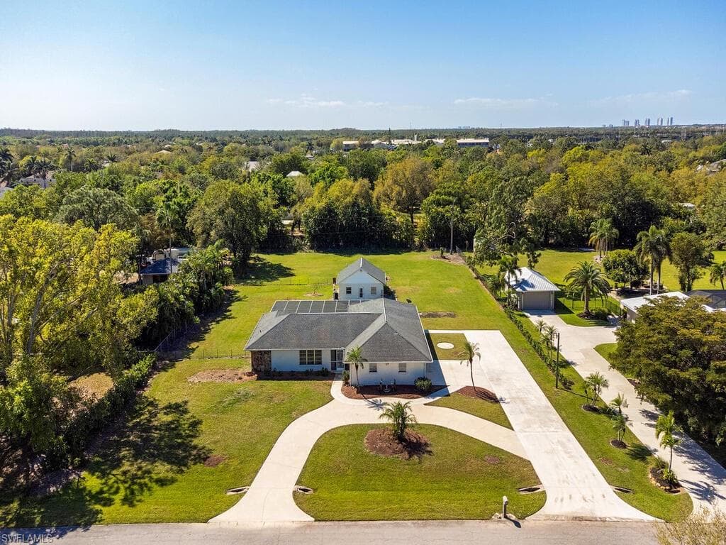 9520 Coralee AVE ESTERO, FL 33928