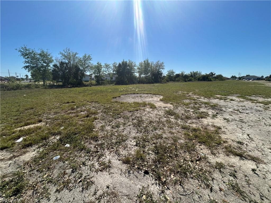 1709 NE 13th AVE CAPE CORAL, FL 33909