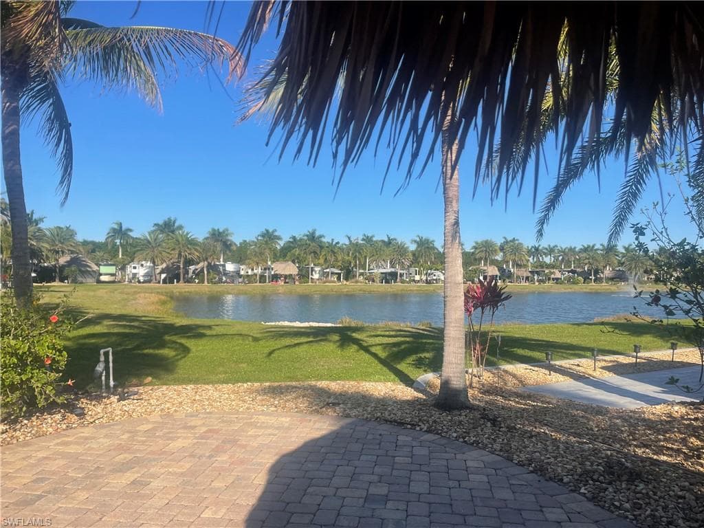 5236 Pineland Daisy TRL FORT MYERS, FL 33905