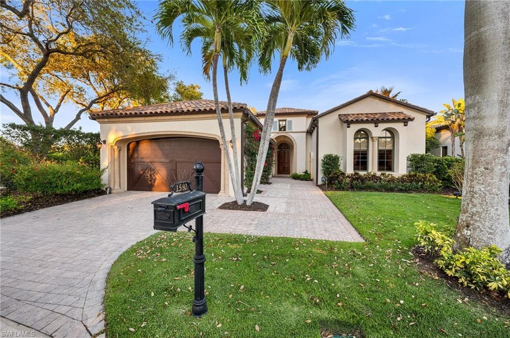 1580 Marsh Wren LN NAPLES, FL 34105