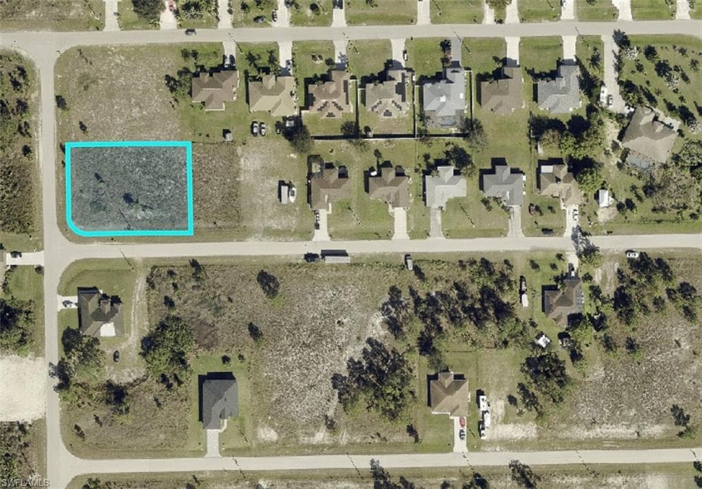 1211 Delores ST E LEHIGH ACRES, FL 33974