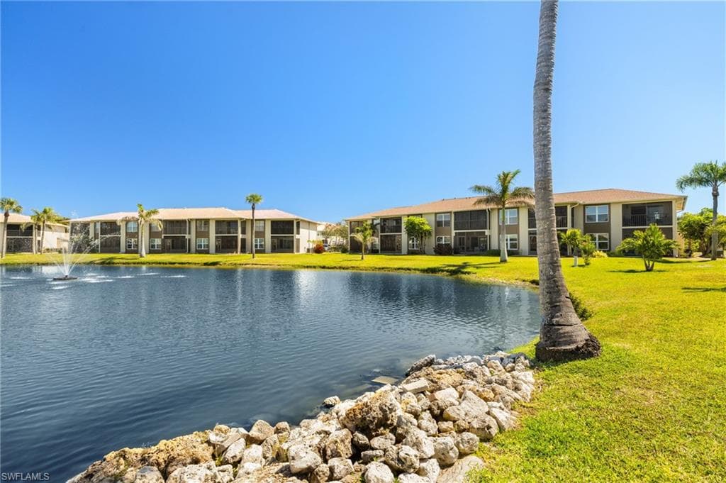 16007 Davis RD 824 FORT MYERS, FL 33908
