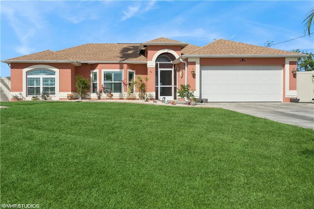 506 26th PL CAPE CORAL, FL 33993