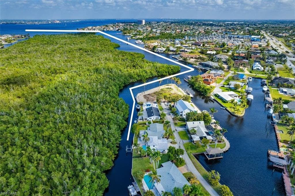 134 Crescent DR FORT MYERS, FL 33919