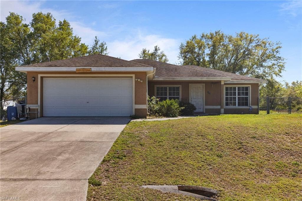 1024 Iris ST E LEHIGH ACRES, FL 33974