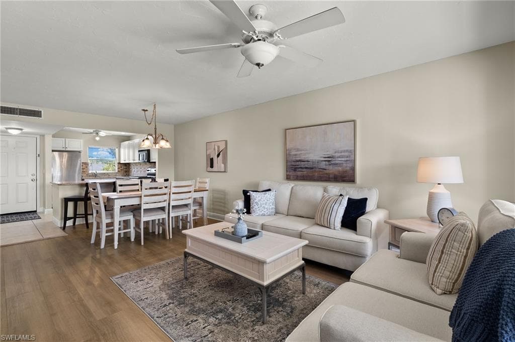 201 Quail Forest BLVD E 309 NAPLES, FL 34105