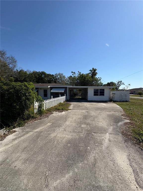 18 Alabama RD N LEHIGH ACRES, FL 33936