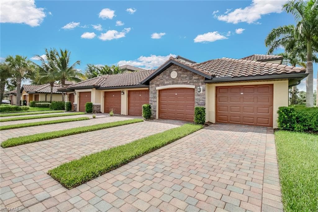 9514 Avellino WAY 2116 NAPLES, FL 34113